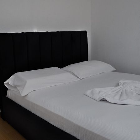 Albjona Guesthouse Tirana Eksteriør billede