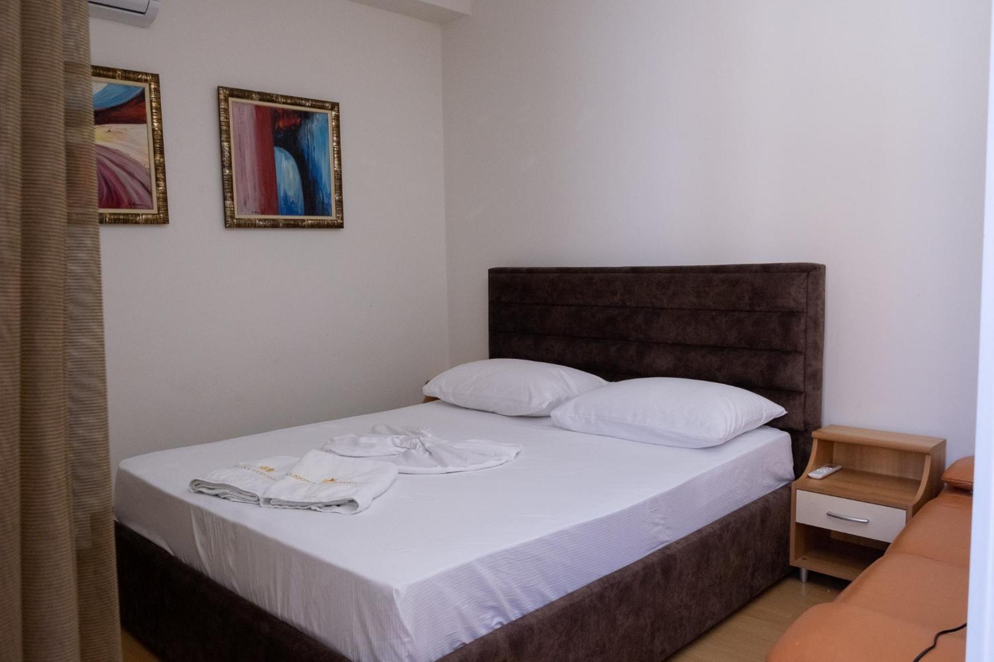 Albjona Guesthouse Tirana Eksteriør billede