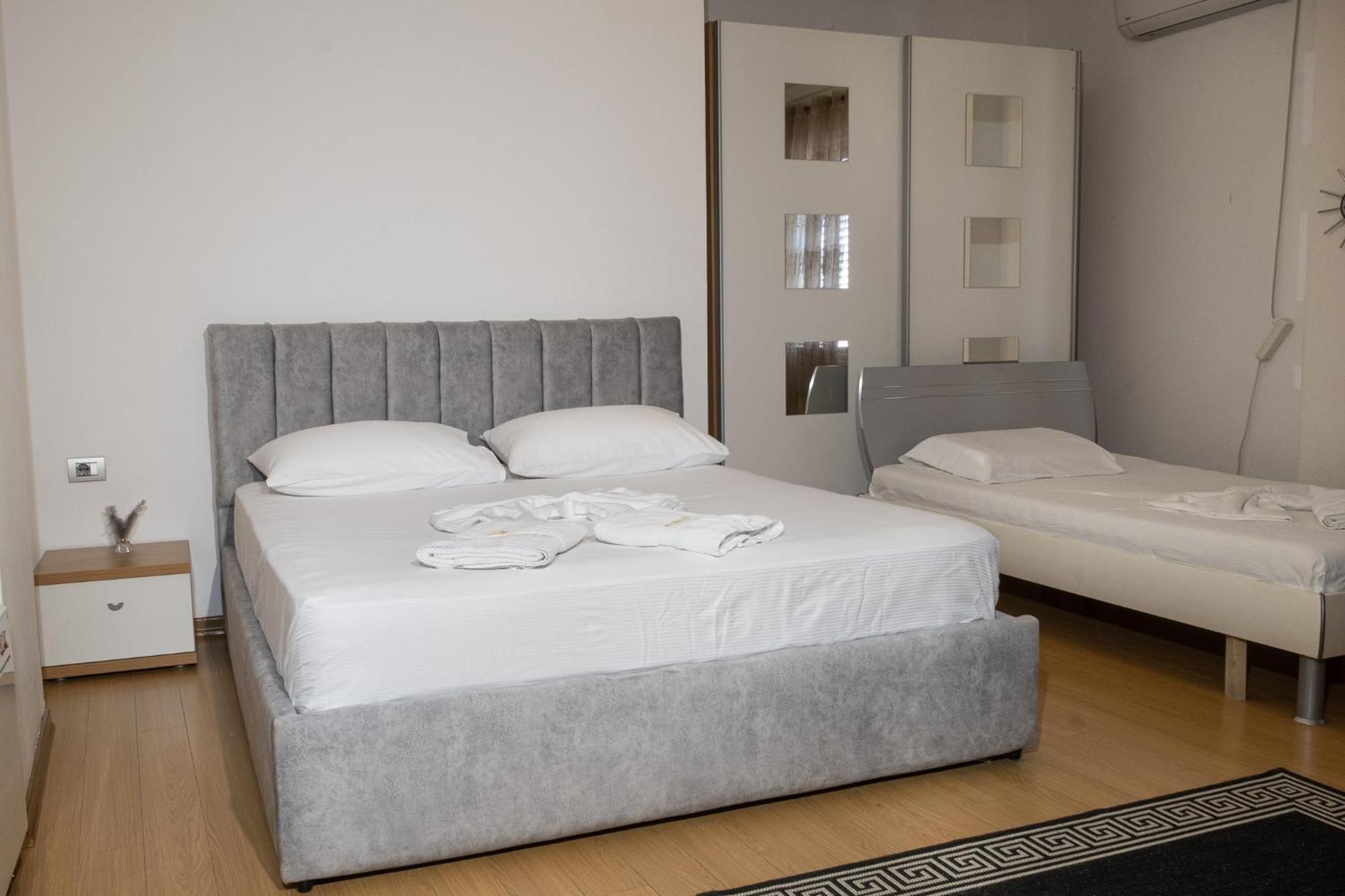 Albjona Guesthouse Tirana Eksteriør billede