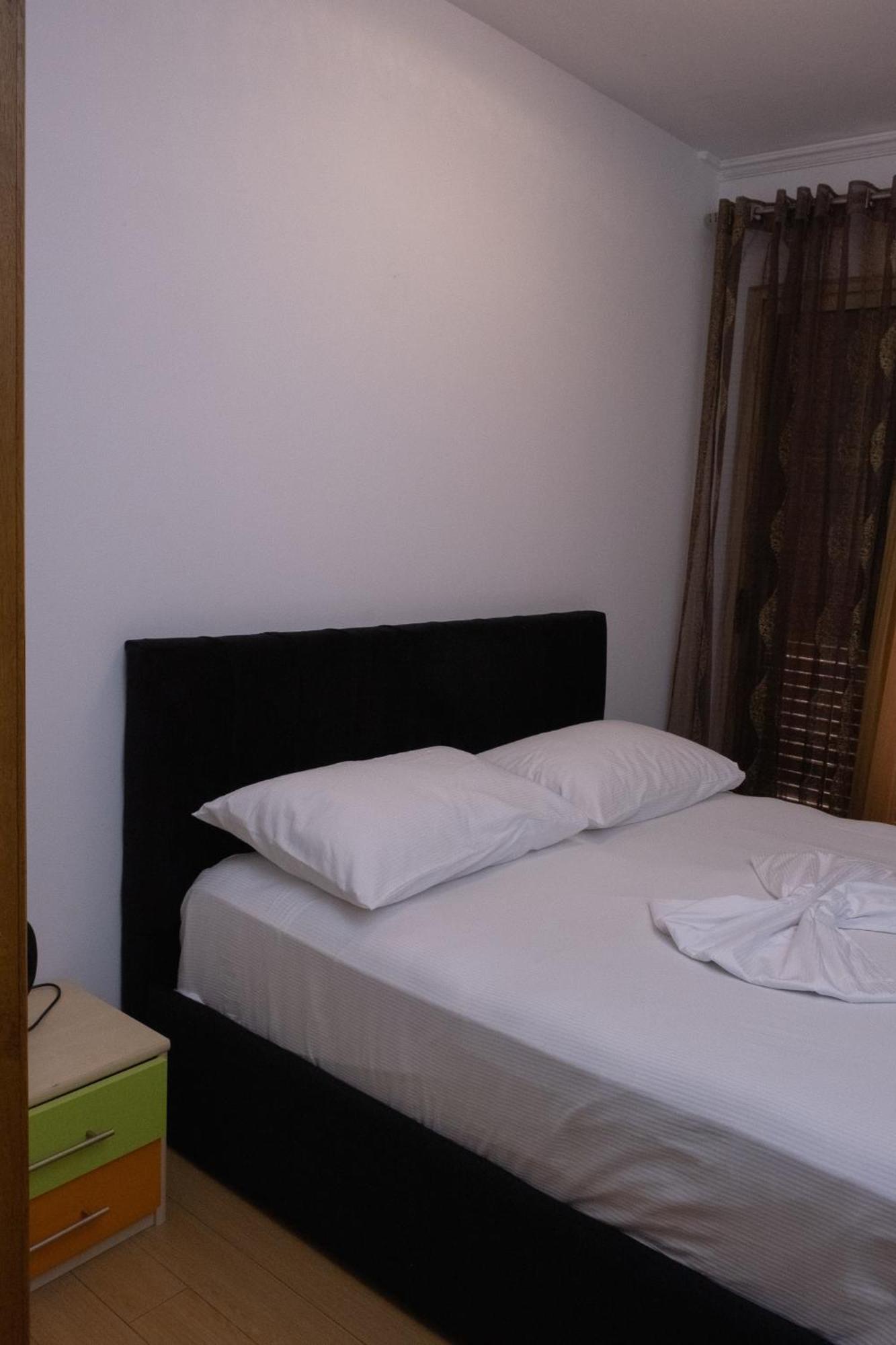 Albjona Guesthouse Tirana Eksteriør billede