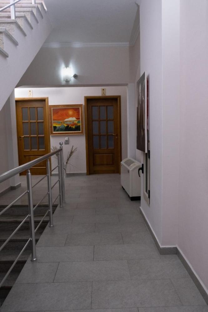 Albjona Guesthouse Tirana Eksteriør billede